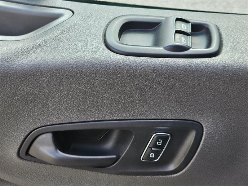 ford Transit fourgon utilitaire 2022 - 23