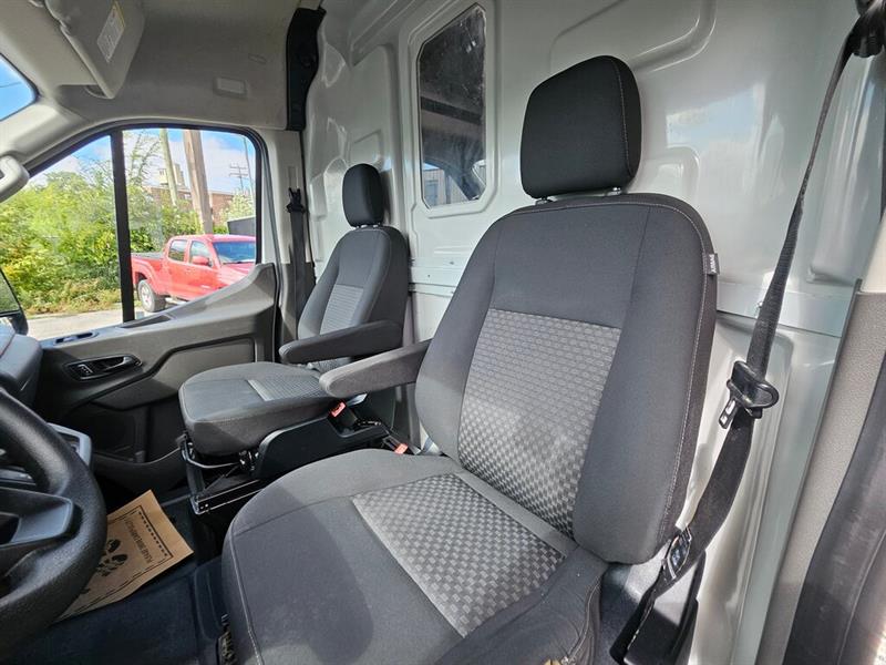 ford Transit fourgon utilitaire 2022 - 27