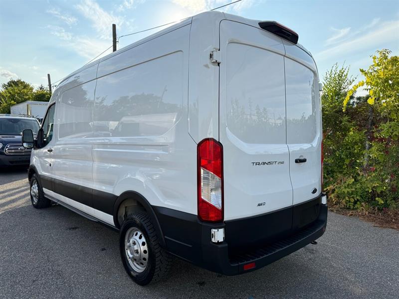 ford Transit fourgon utilitaire 2023 - 3