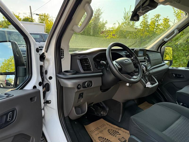 ford Transit fourgon utilitaire 2023 - 11