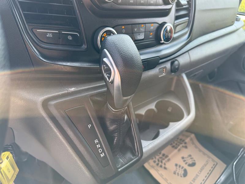 ford Transit fourgon utilitaire 2023 - 23