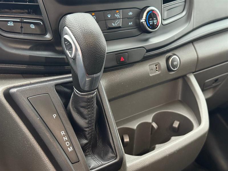 ford Transit fourgon utilitaire 2022 - 26