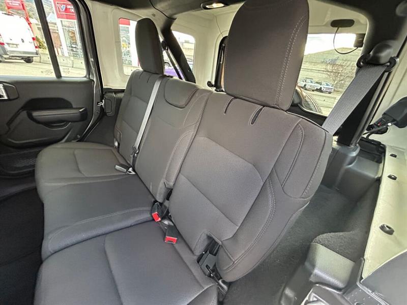 jeep Wrangler 2023 - 11