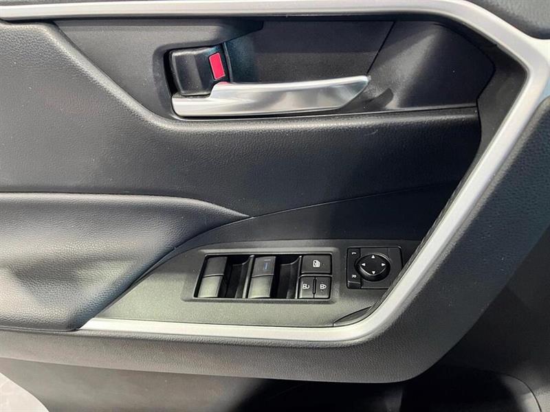 toyota RAV4 2021 - 12