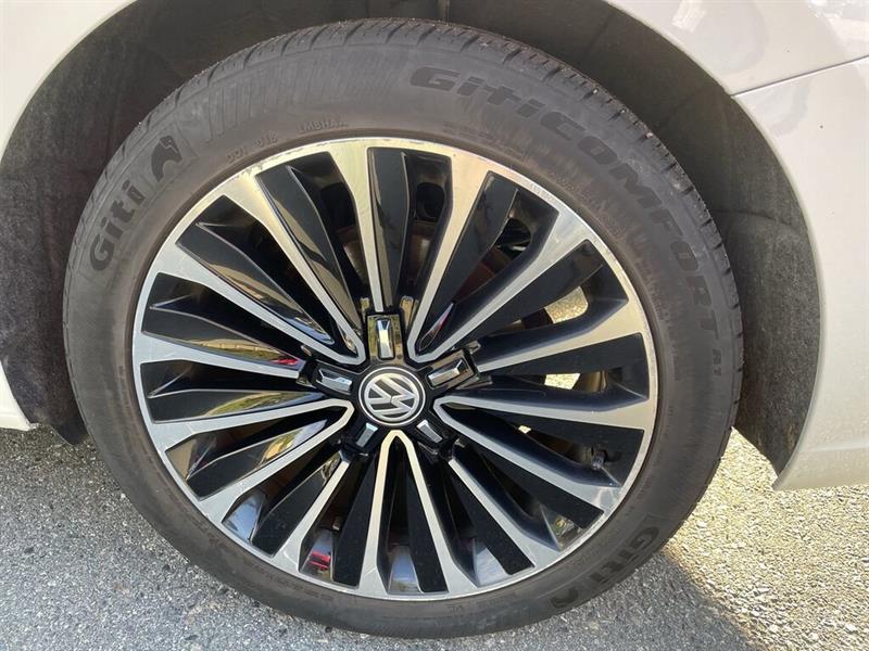 volkswagen Passat 2022 - 21