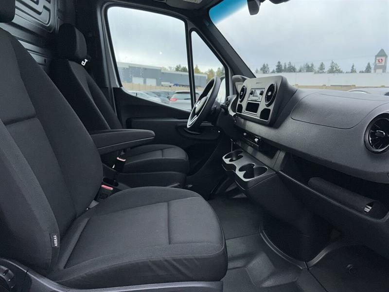 mercedes-benz Sprinter Cargo Van 2024 - 22