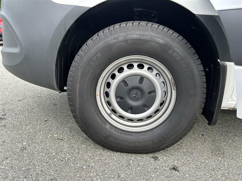 mercedes-benz Sprinter Cargo Van 2024 - 24