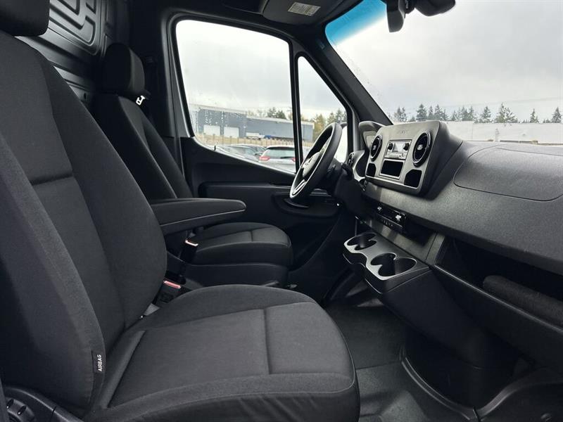 mercedes-benz Sprinter Cargo Van 2024 - 35