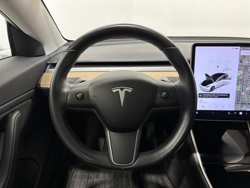 tesla Model 3 2018 - 11