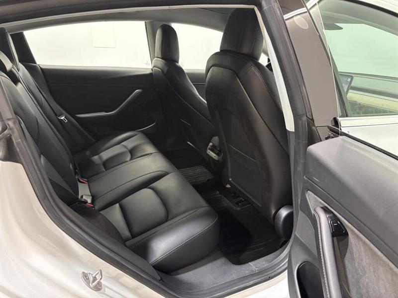 tesla Model 3 2018 - 14