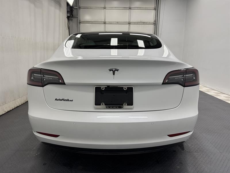 tesla Model 3 2022 - 6