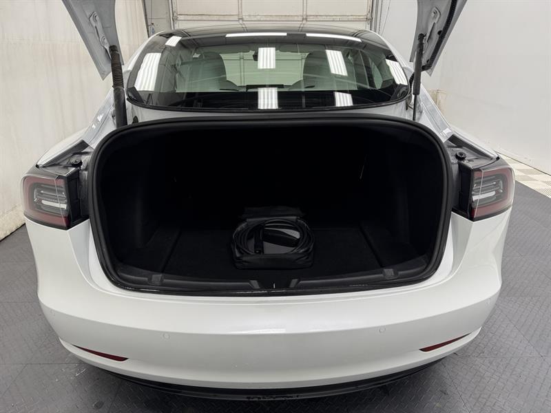 tesla Model 3 2022 - 7