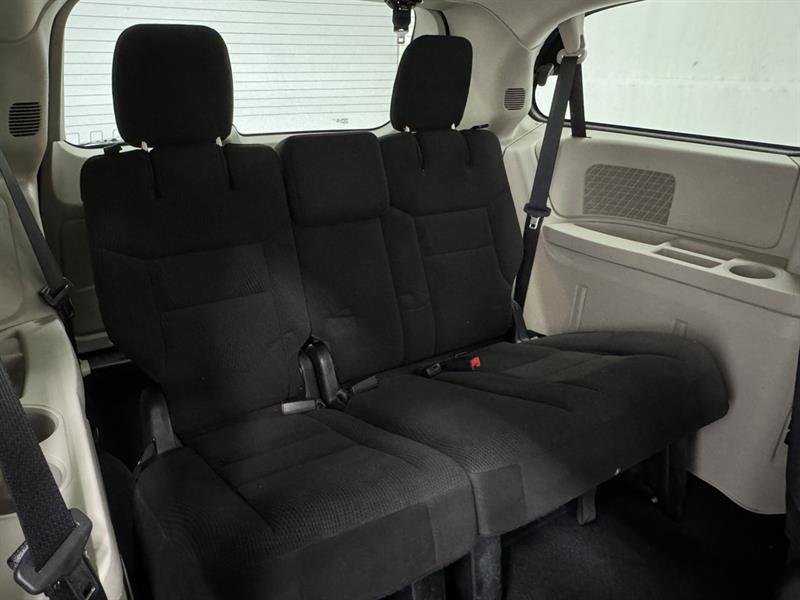 dodge Grand Caravan 2016 - 30