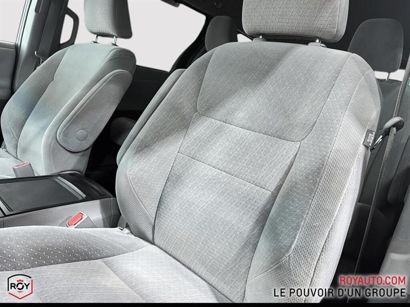 toyota Sienna 2015 - 7