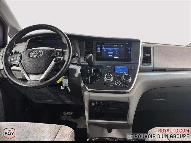 toyota Sienna 2015 - 10