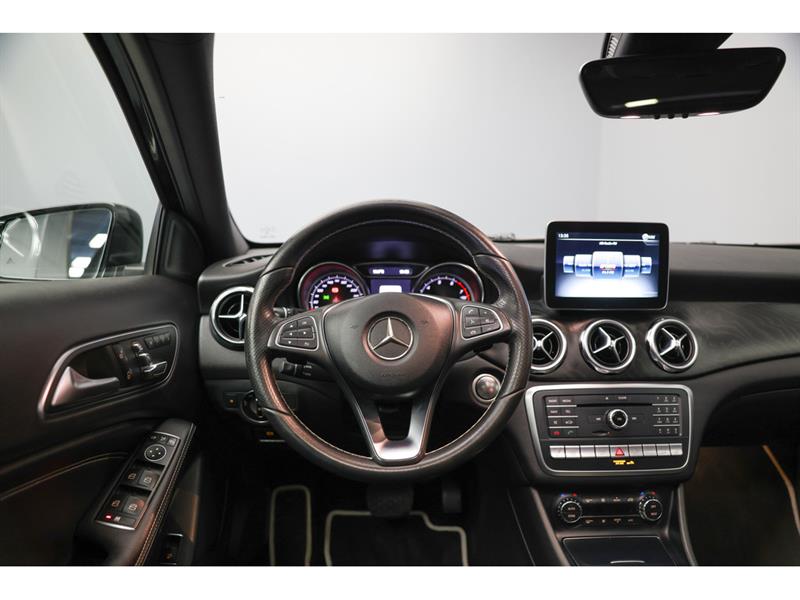 mercedes-benz GLA 2018 - 14