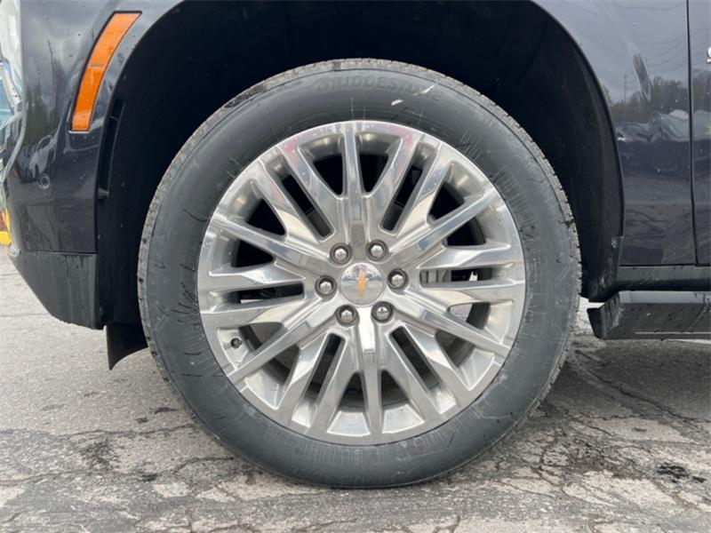 chevrolet Suburban 2025 - 9