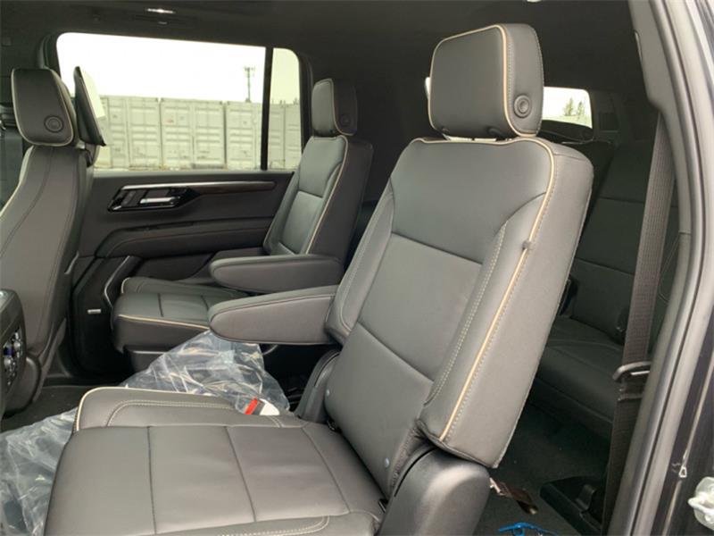 chevrolet Suburban 2025 - 16