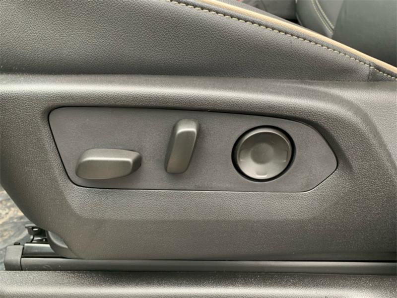 chevrolet Suburban 2025 - 21