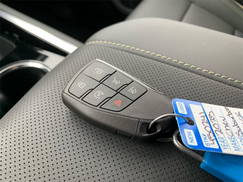 chevrolet Suburban 2025 - 30