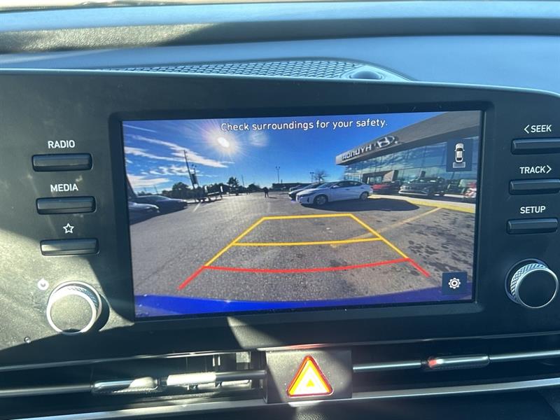 hyundai Elantra 2023 - 17