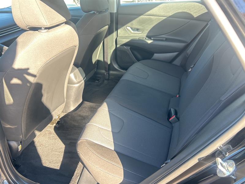 hyundai Elantra 2023 - 18