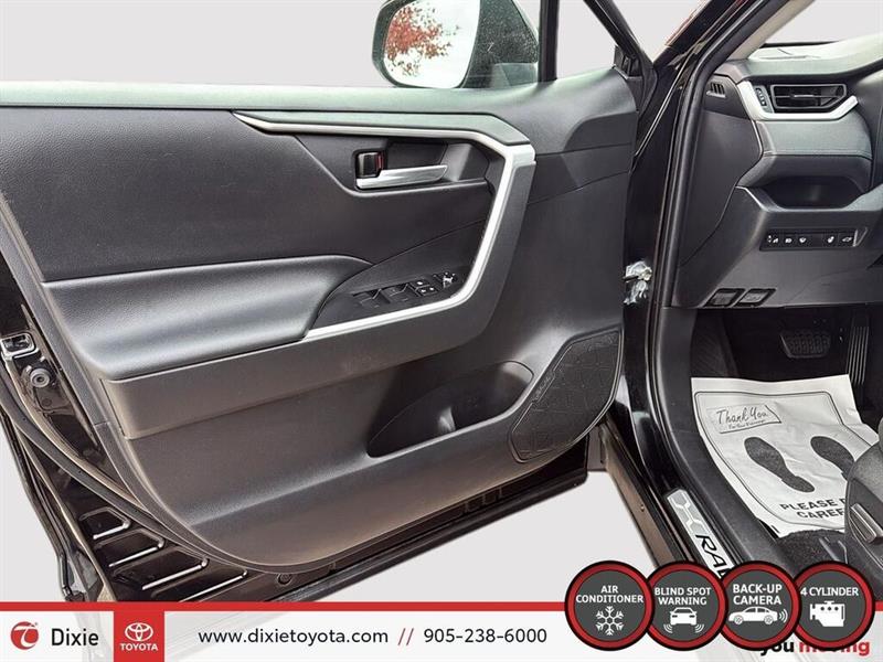 toyota RAV4 2021 - 8