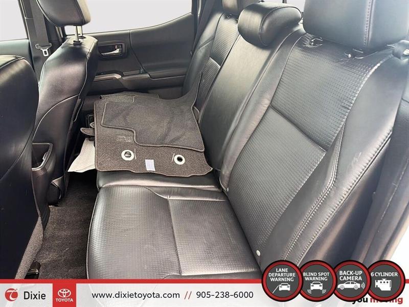 toyota Tacoma 2022 - 19