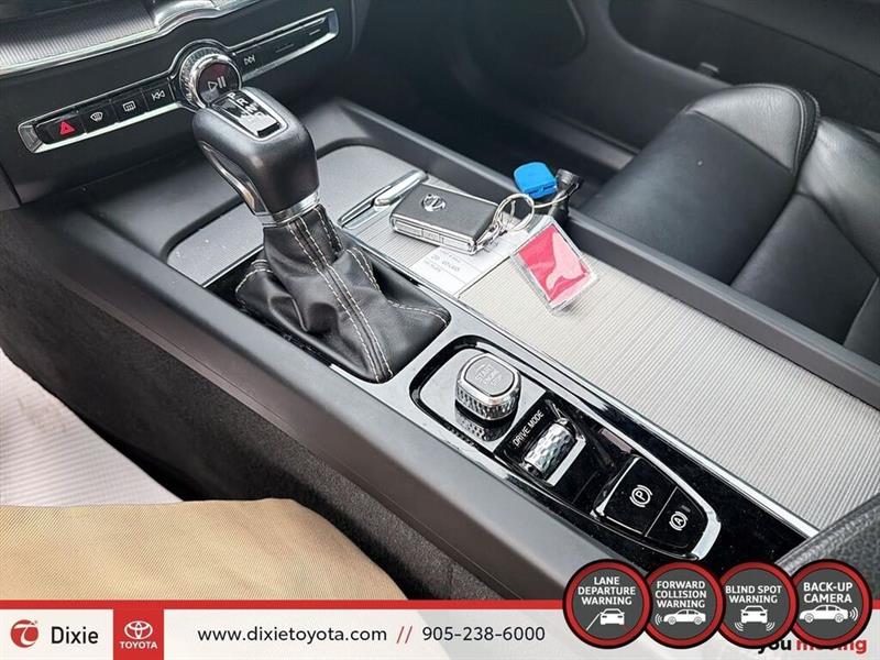 volvo XC60 2020 - 17