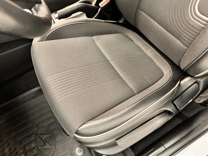 hyundai Venue 2023 - 17