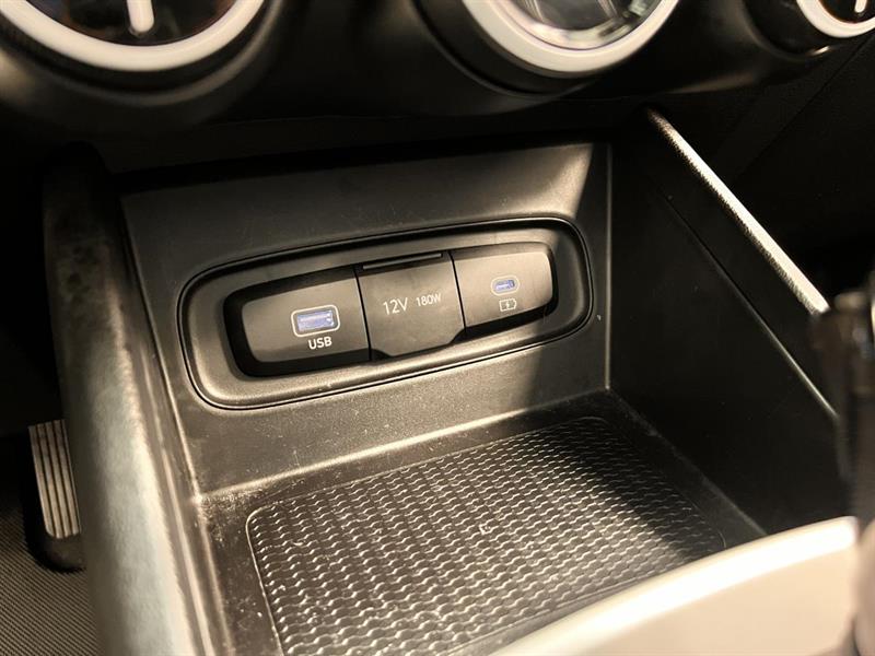 hyundai Venue 2023 - 21