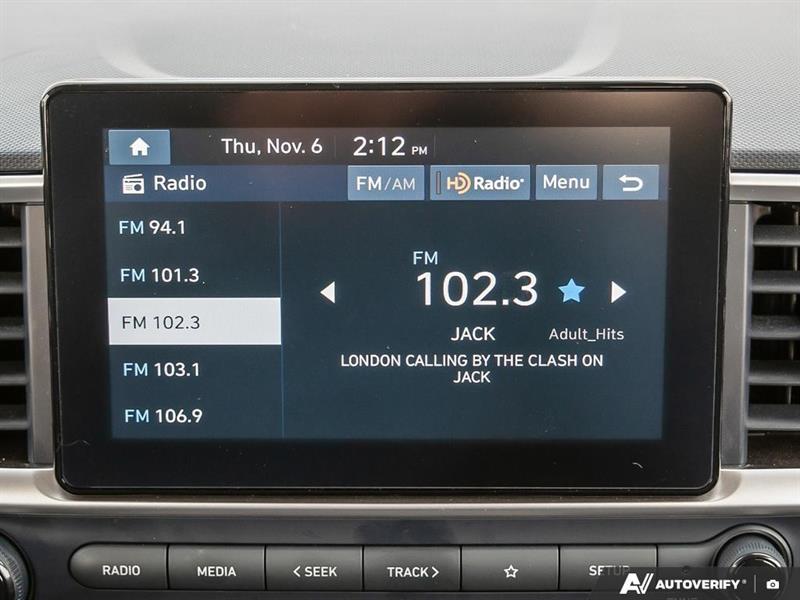 hyundai Venue 2023 - 21