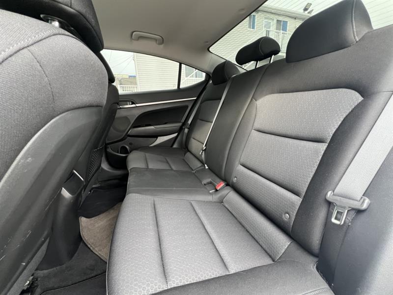 hyundai Elantra 2017 - 21