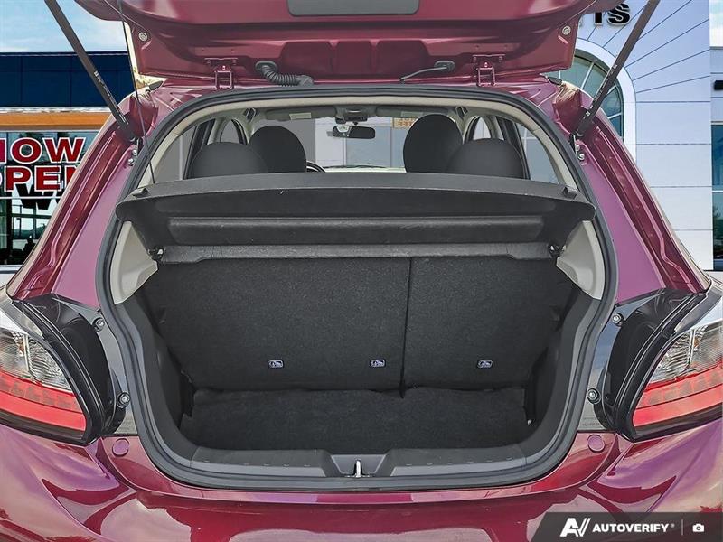 mitsubishi Mirage 2023 - 12