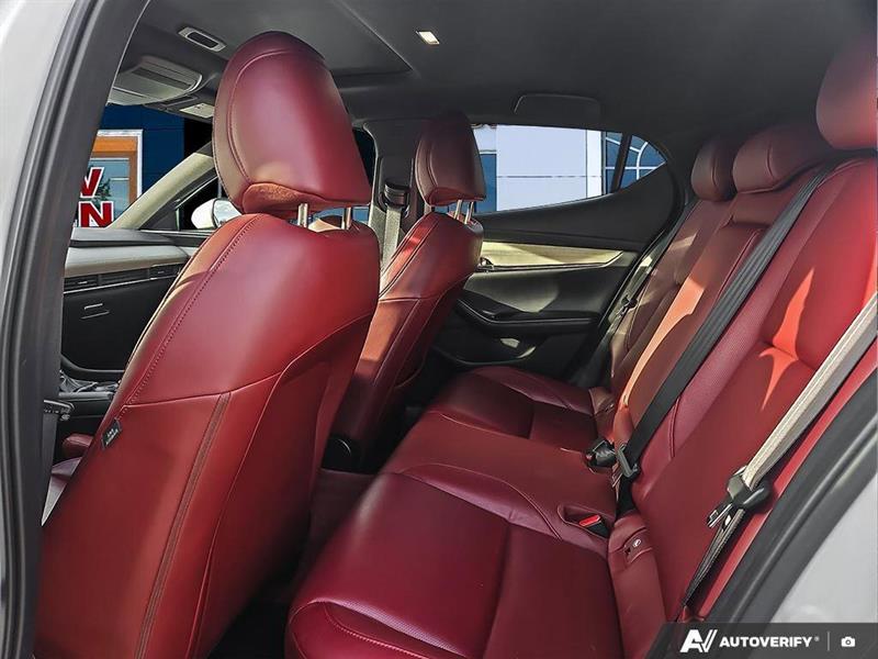 mazda Mazda3 Sport 2021 - 23