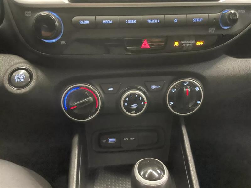 hyundai Venue 2022 - 17