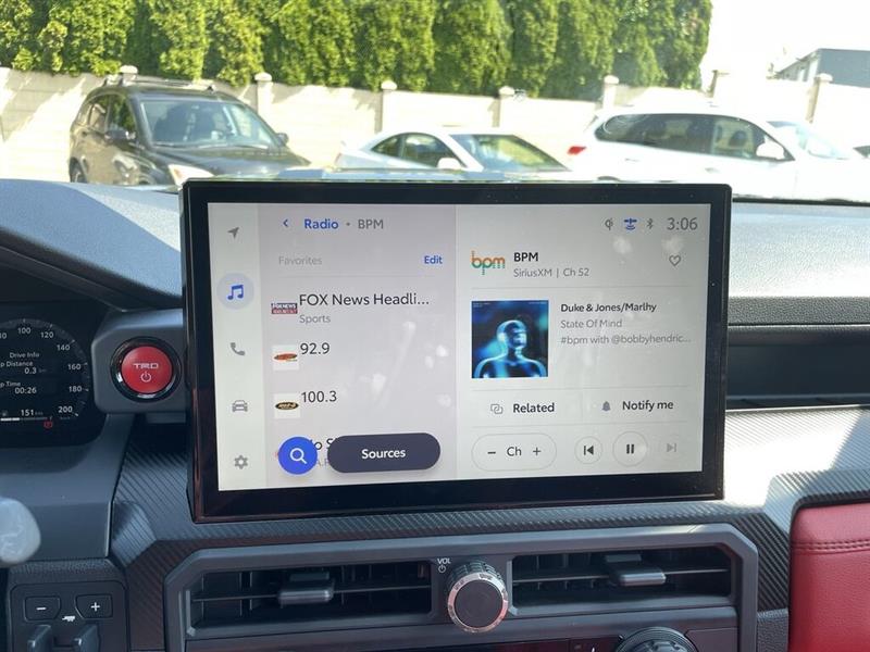 toyota TACOMA HYBRID 2024 - 27