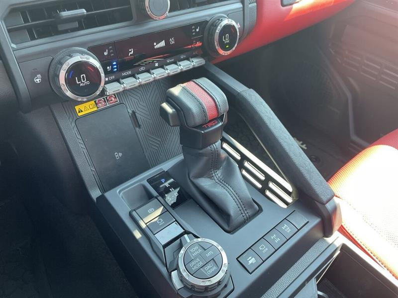 toyota TACOMA HYBRID 2024 - 31