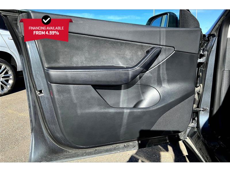 tesla Model Y 2022 - 17