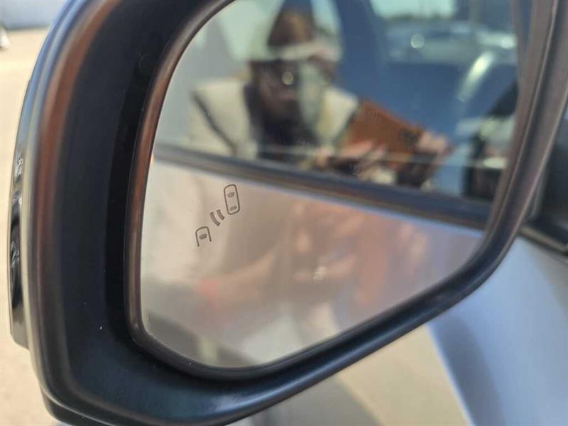 toyota bZ4X 2023 - 16