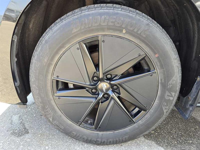 toyota bZ4X 2023 - 17