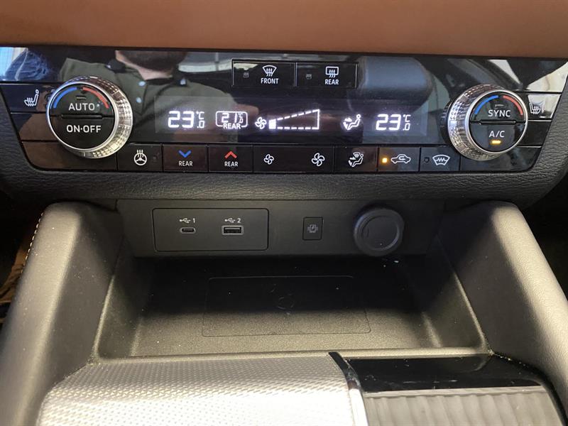 mitsubishi Outlander 2023 - 14