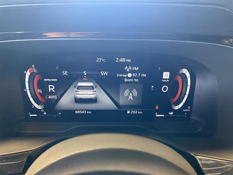 nissan Pathfinder 2022 - 13