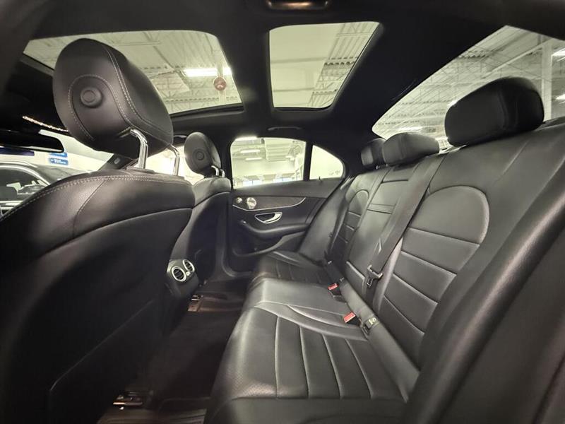 mercedes-benz C-Class 2018 - 17