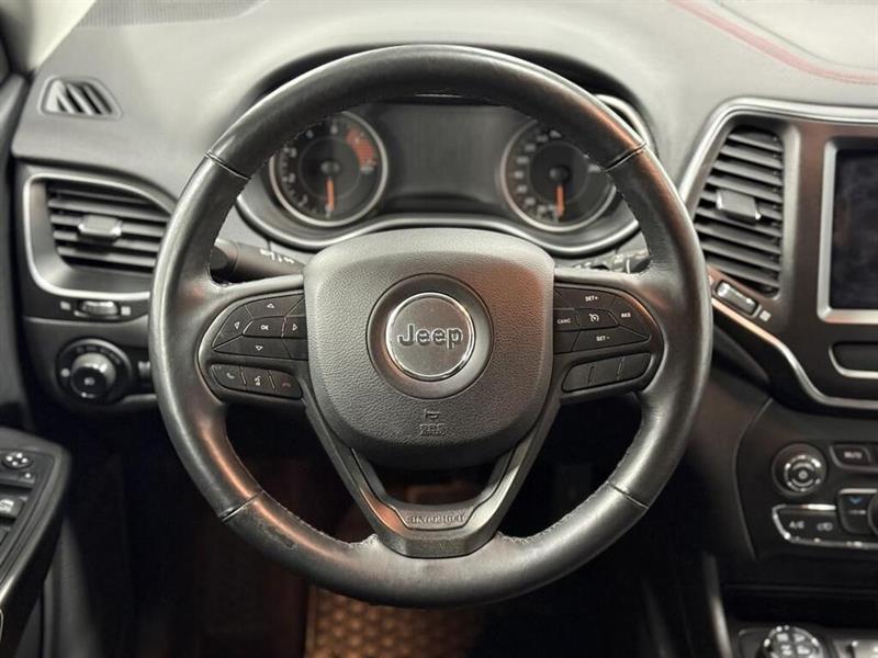 jeep Cherokee 2019 - 11