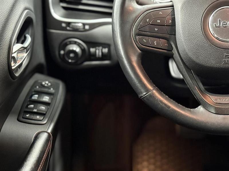 jeep Cherokee 2019 - 12