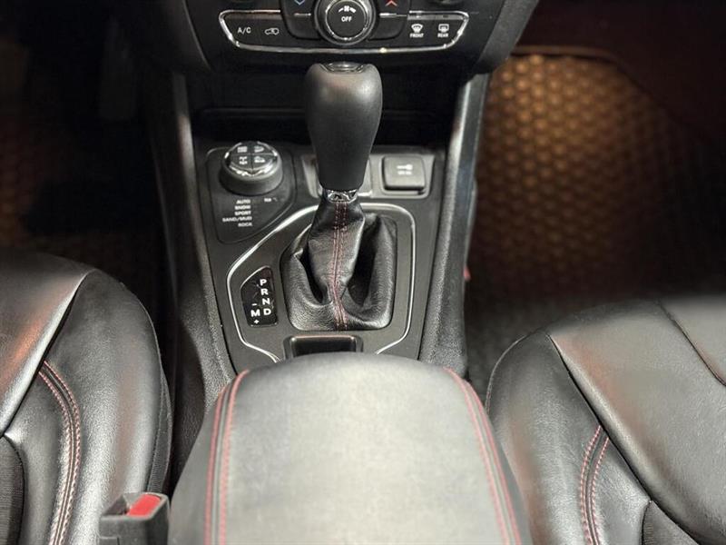 jeep Cherokee 2019 - 14