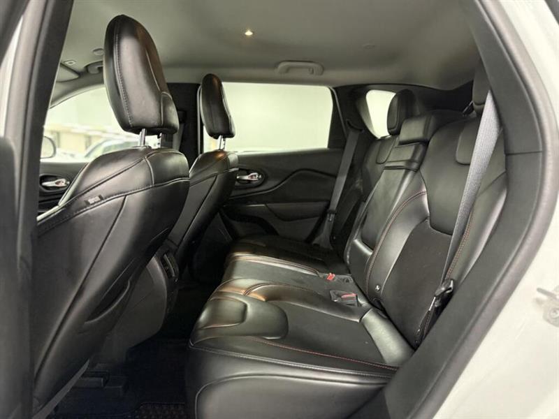 jeep Cherokee 2019 - 17