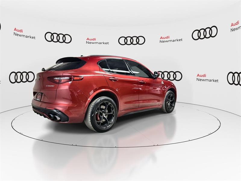 alfa romeo Stelvio 2018 - 9