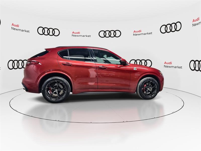 alfa romeo Stelvio 2018 - 10